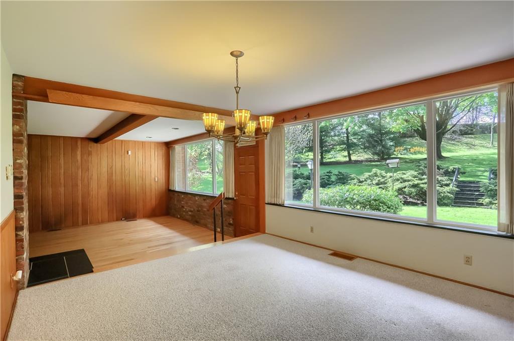 224 Gentry Road Coraopolis, PA 15108 - Photo 6 of 25 Gallery Image 6