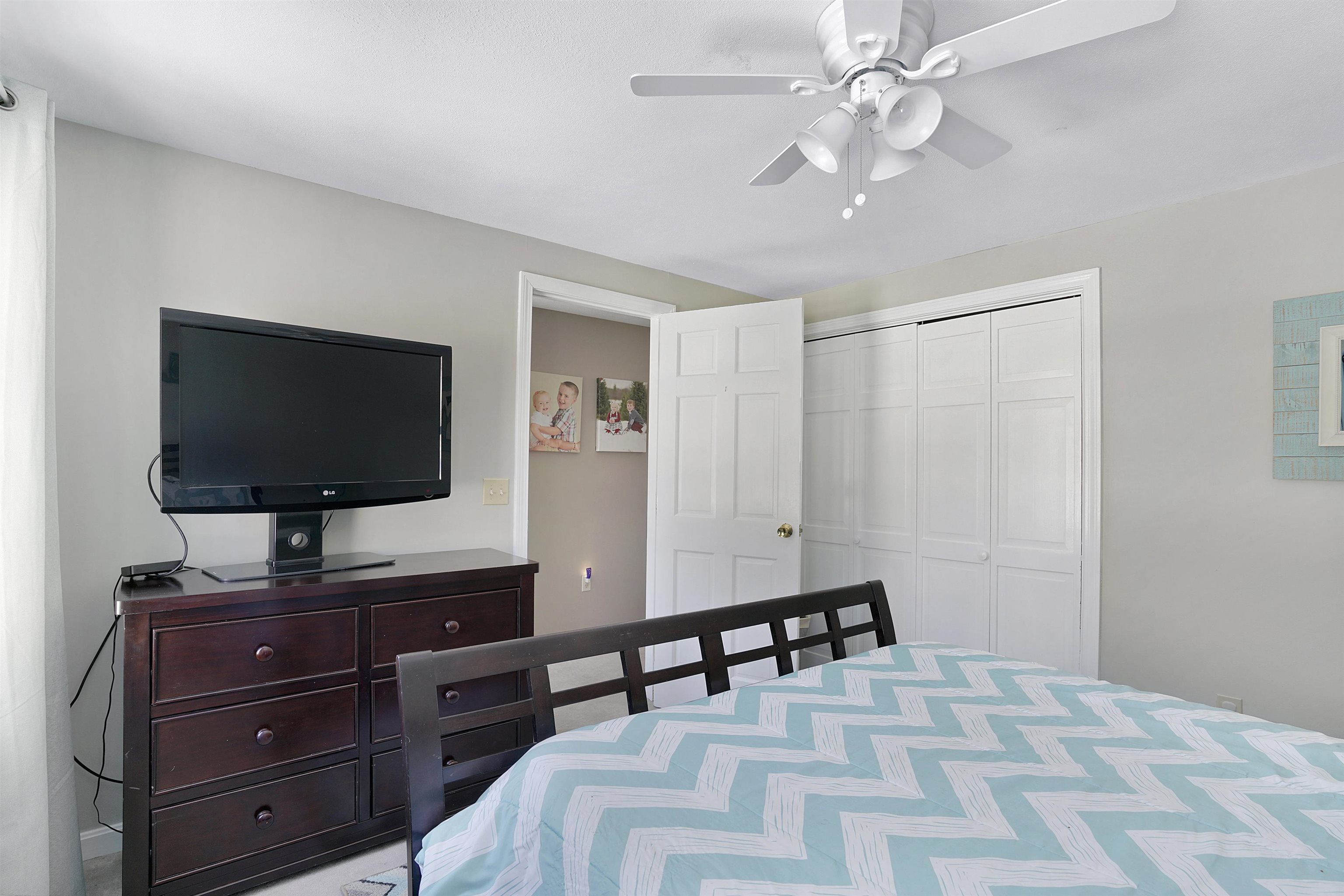 23 Montgomery Farm Road Derry, NH 03038 - Photo 20 of 40