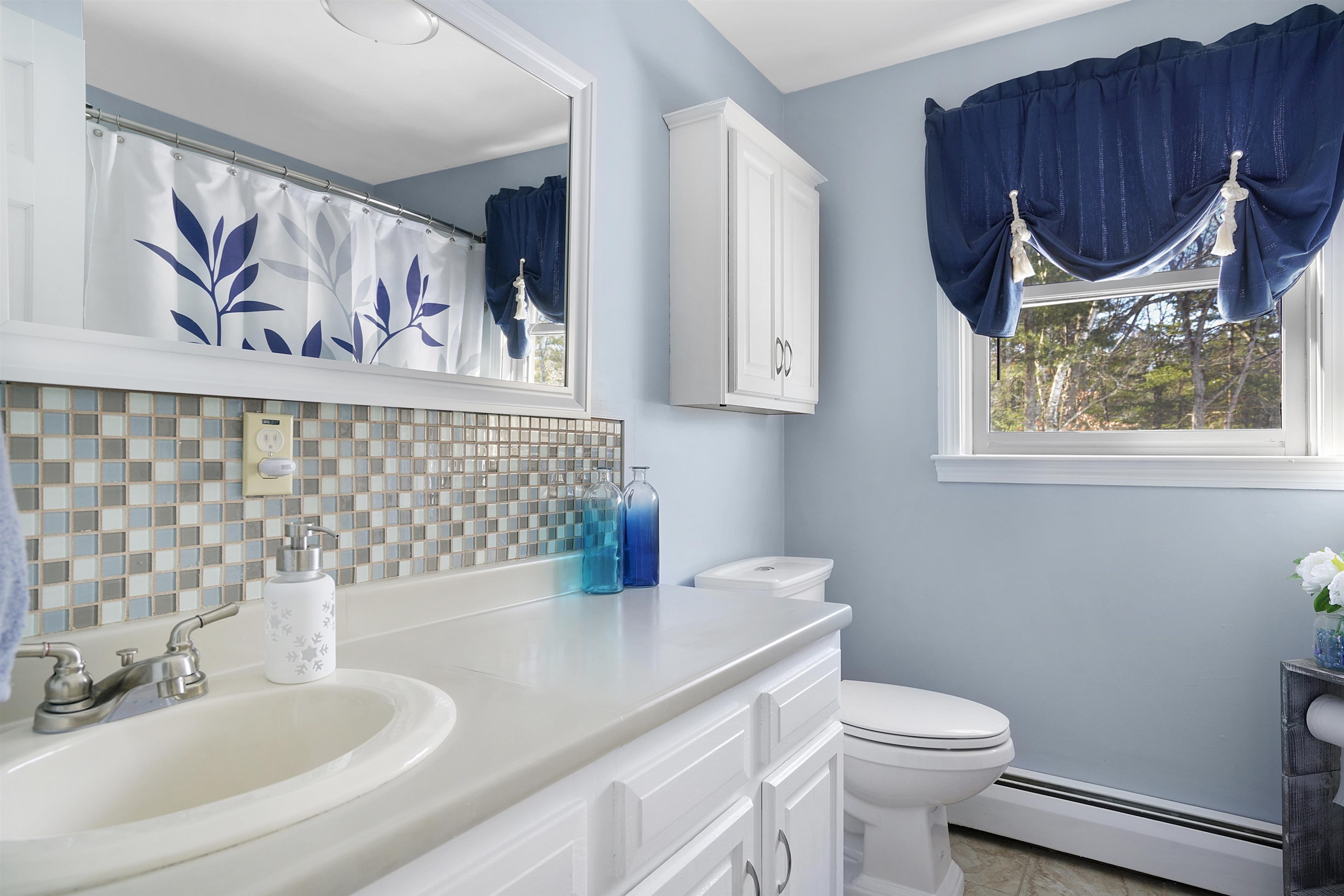 23 Montgomery Farm Road Derry, NH 03038 - Photo 23 of 40