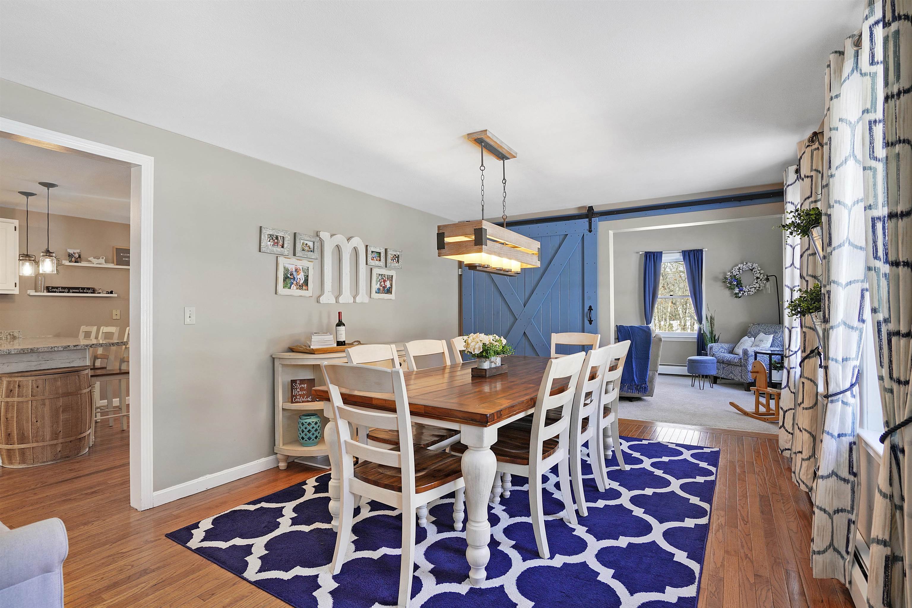 23 Montgomery Farm Road Derry, NH 03038 - Photo 3 of 40