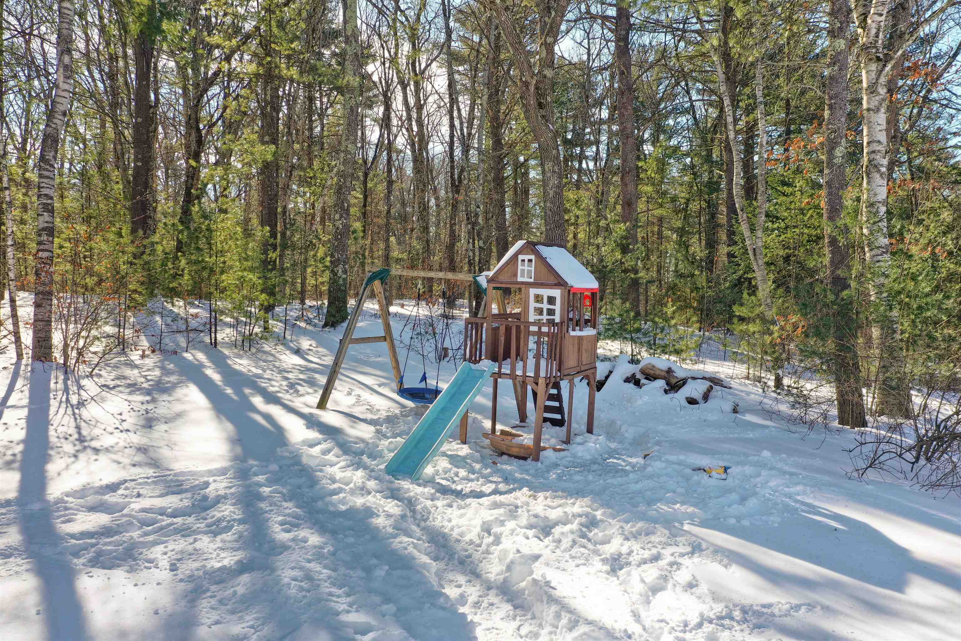 23 Montgomery Farm Road Derry, NH 03038 - Photo 31 of 40