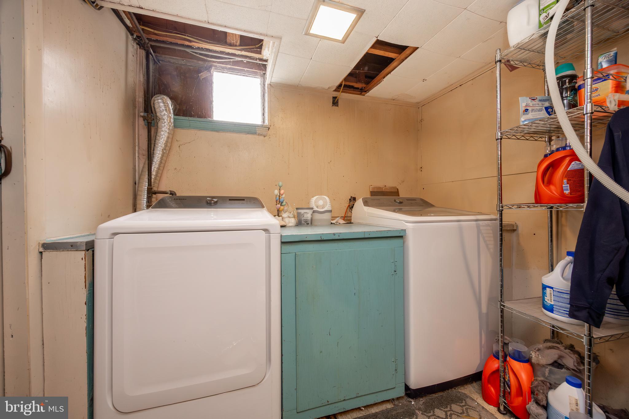 149 Conestoga Road Malvern, PA 19355 - Photo 34 of 43 a utility room with dryer and washer