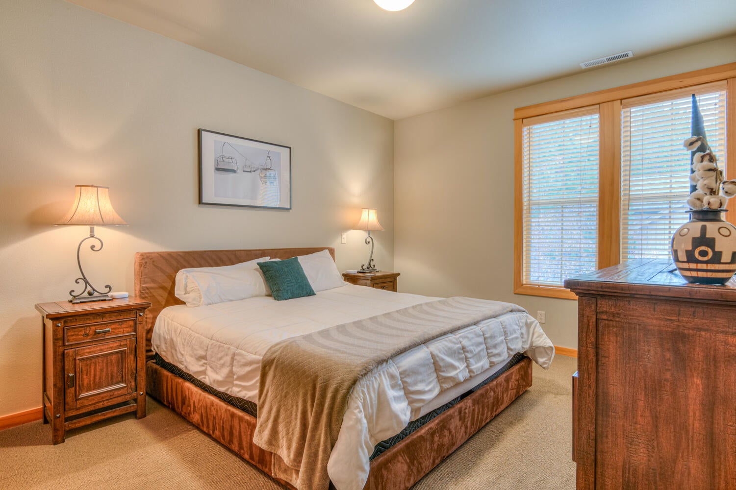 57135 Evergreen Loop Sunriver, OR 97707 - Photo 19 of 24 57135 Evergreen Loop, Bend, OR - 23