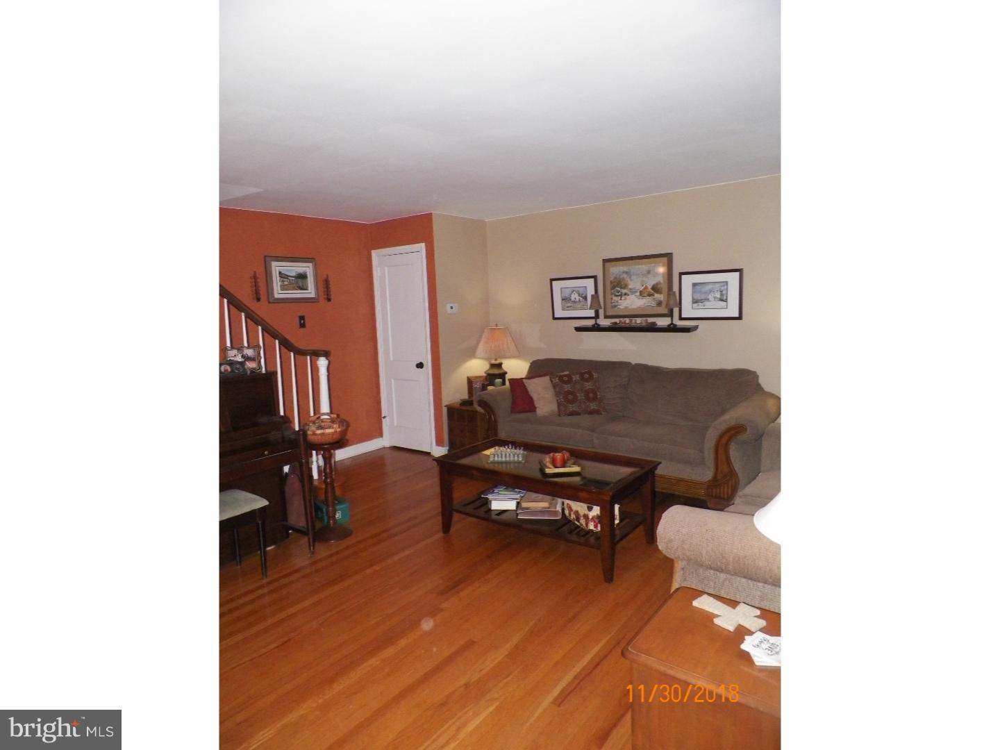 277 School Lane Springfield, PA 19064 - Photo 18 of 31 Family Room