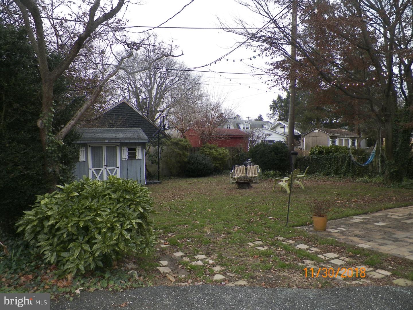 277 School Lane Springfield, PA 19064 - Photo 4 of 31 Back Yard
