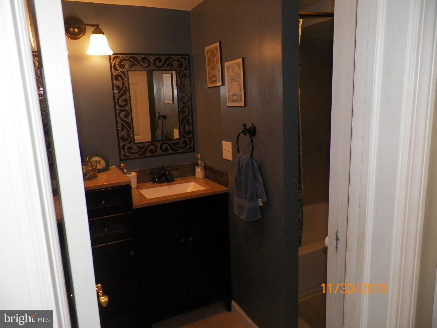 277 School Lane Springfield, PA 19064 - Photo 9 of 31 Bathroom