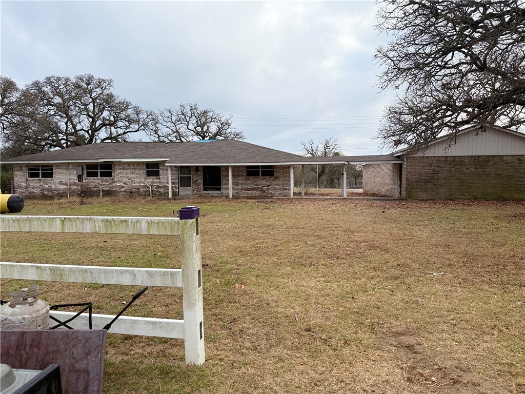 245 Golfview Drive Normangee, TX 77871 - Photo 11 of 12