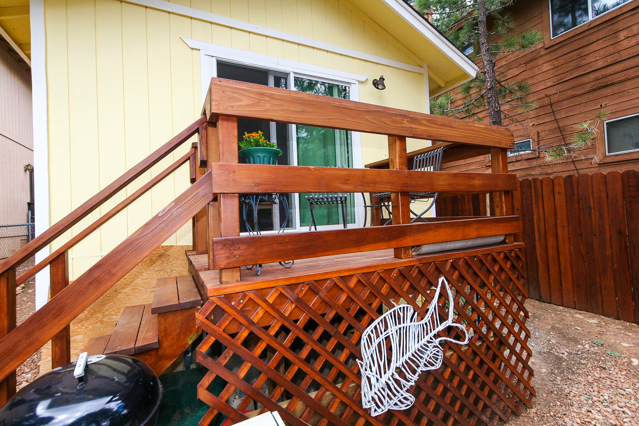 607 Spruce Lane Sugarloaf, CA 92386 - Photo 15 of 21 038