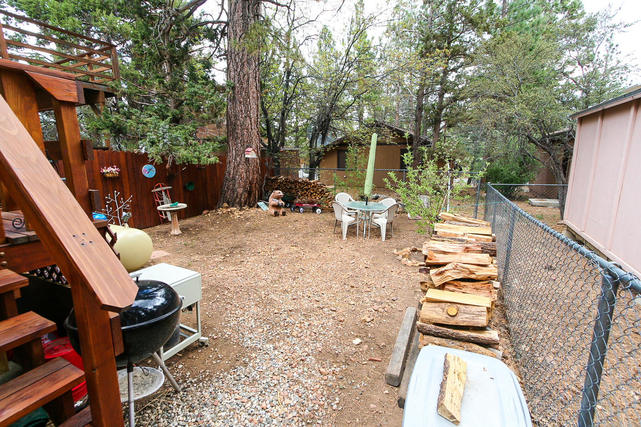 607 Spruce Lane Sugarloaf, CA 92386 - Photo 17 of 21 011