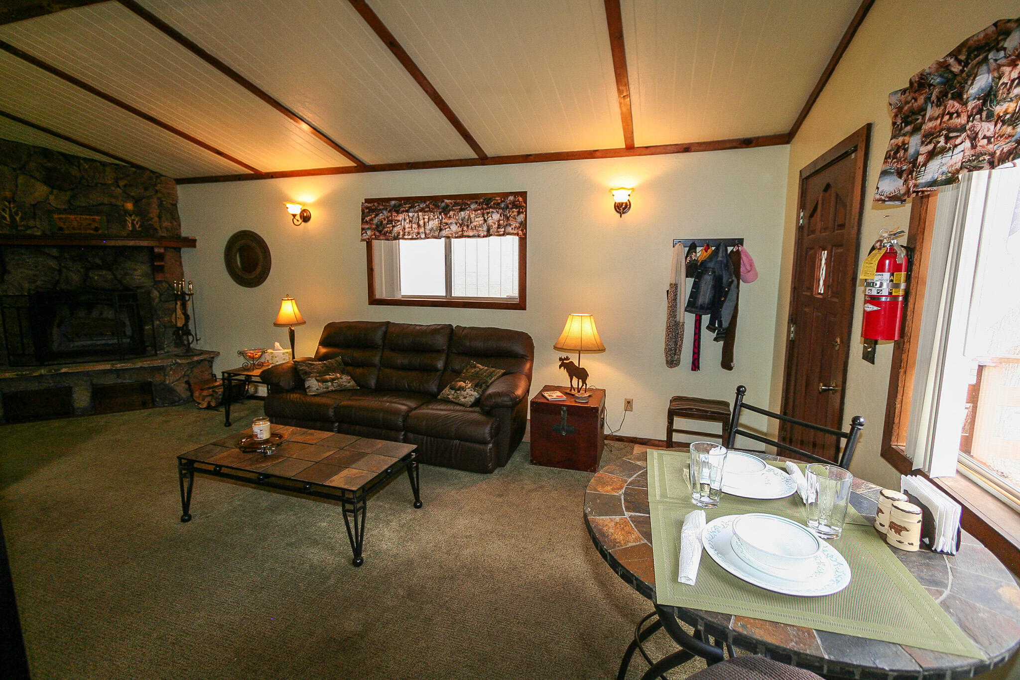 607 Spruce Lane Sugarloaf, CA 92386 - Photo 3 of 21 019