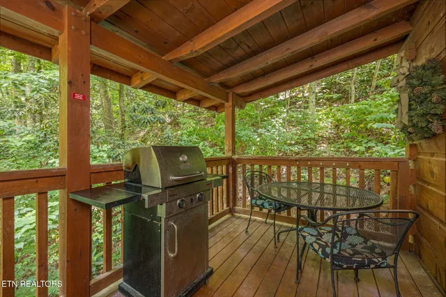 $399,900 | 1823 Laurel Valley Way, Sevierville, TN 37862