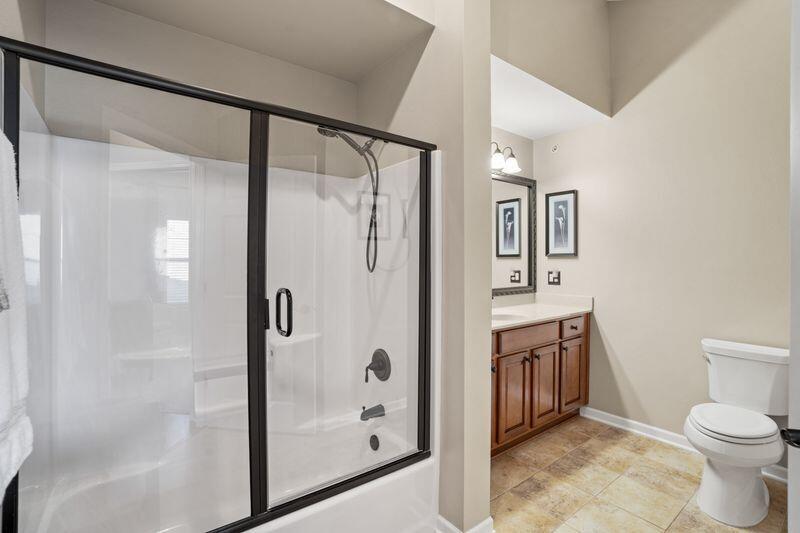 15270 Huff Way Brookfield, WI 53005 - Photo 16 of 24 Hall Bathroom