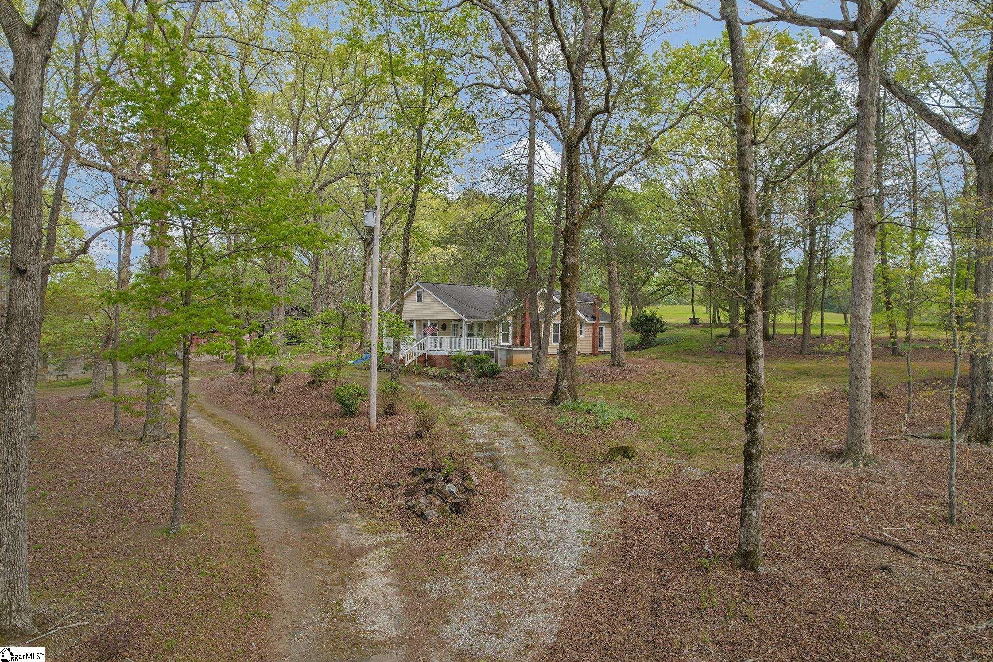 1988 Earls Bridge Road Easley, SC 29640 - Photo 1 of 36
