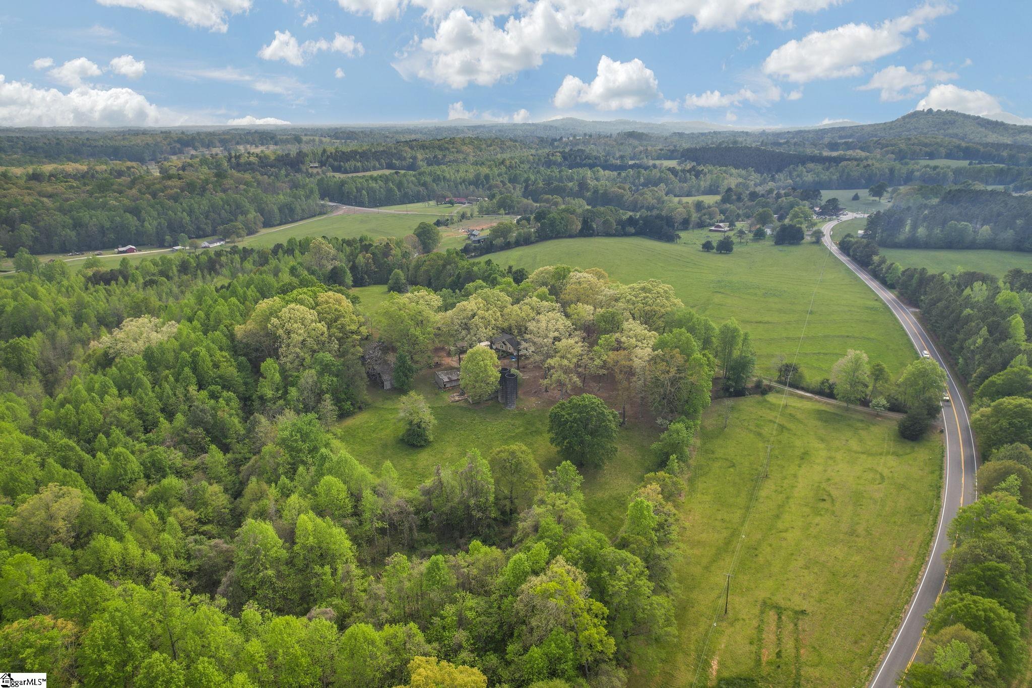 1988 Earls Bridge Road Easley, SC 29640 - Photo 35 of 36