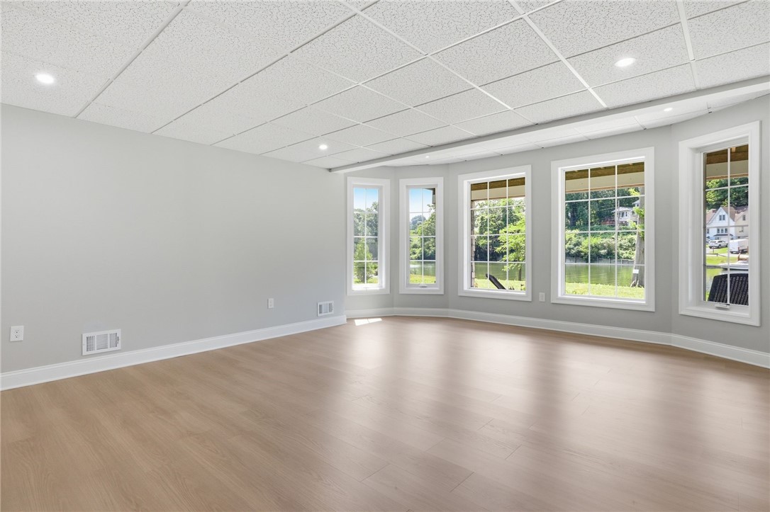 667 Seneca Road Irondequoit, NY 14622 - Photo 34 of 46