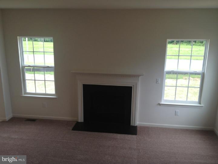 73 Buckeye Road Woolwich Township, NJ 08085 - Photo 8 of 12 Family Room