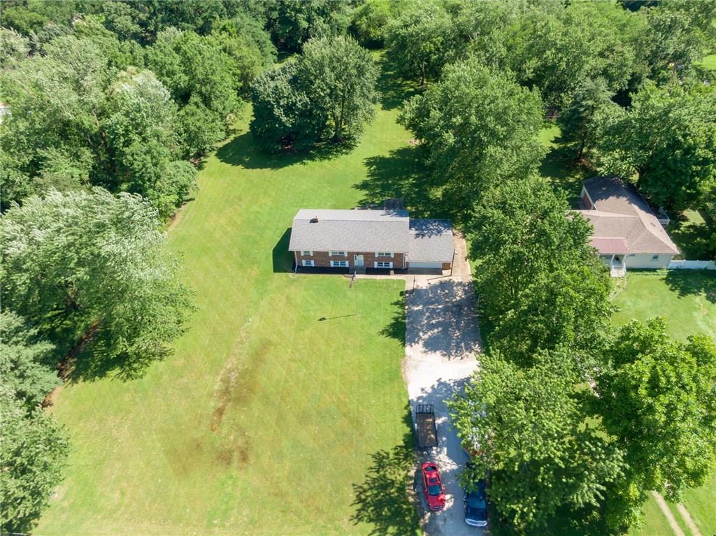 2737 East Thompson Road Indianapolis, IN 46227 - Photo 6 of 42 Gallery Image 6