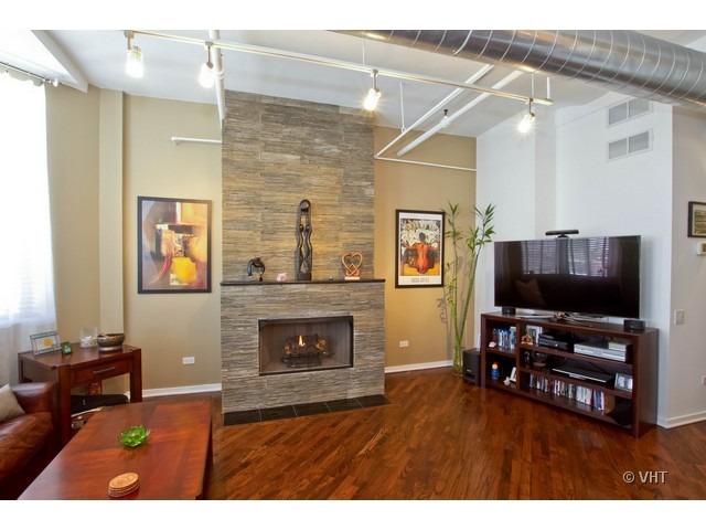500 South Clinton Street, Unit 731 Chicago, IL 60607 - Photo 3 of 9