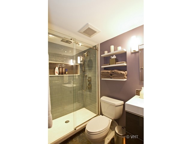 500 South Clinton Street, Unit 731 Chicago, IL 60607 - Photo 8 of 9