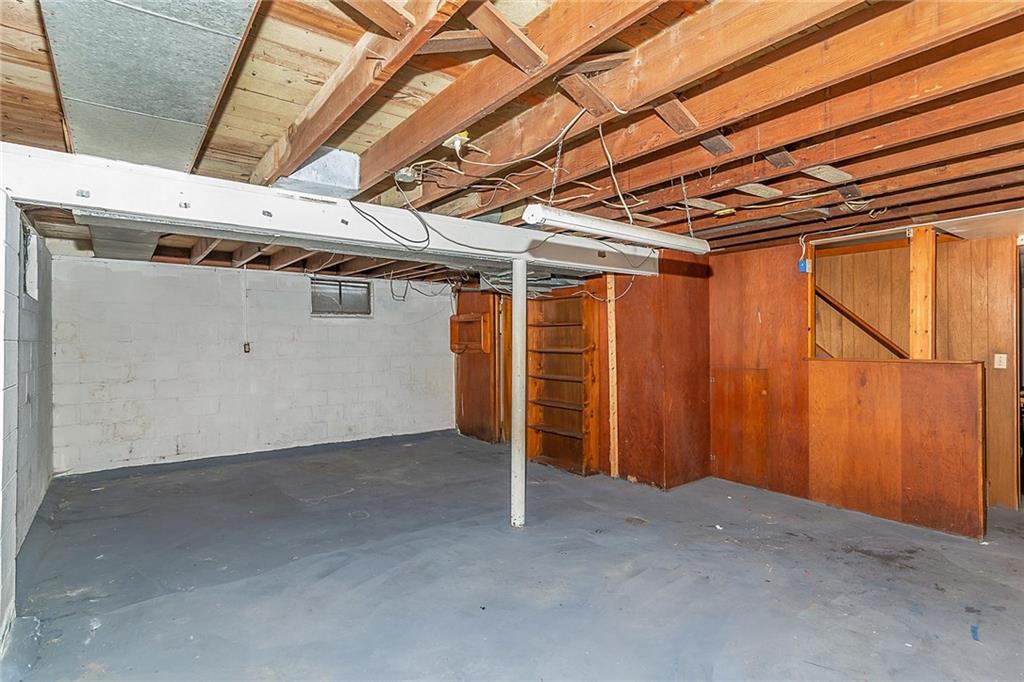 121 Heiny Road Indianapolis, IN 46217 - Photo 23 of 31 Gallery Image 23