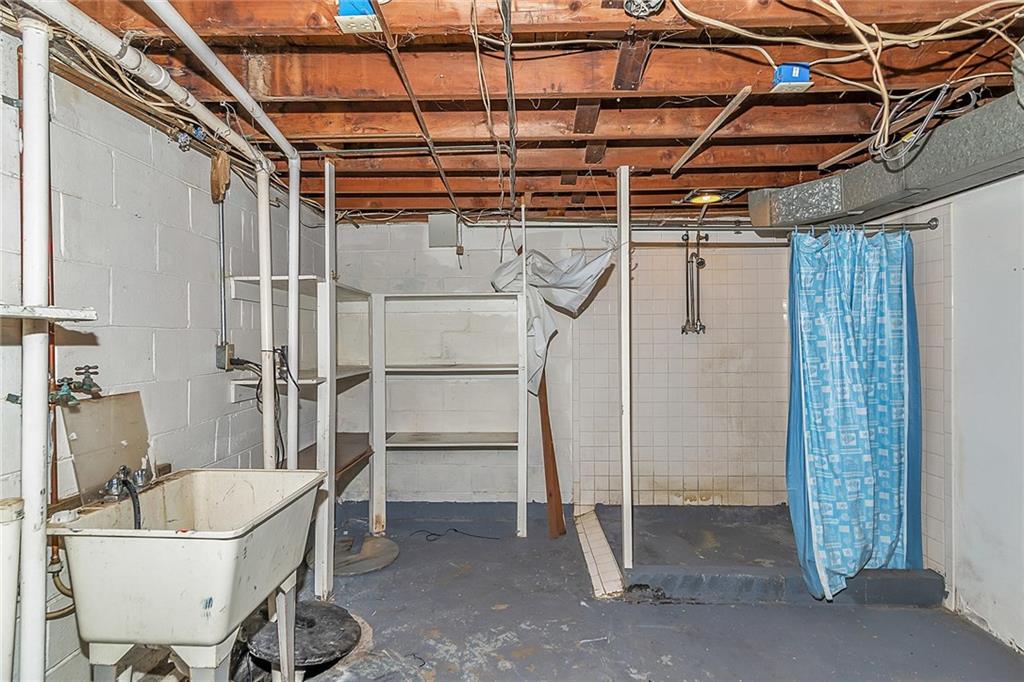 121 Heiny Road Indianapolis, IN 46217 - Photo 25 of 31 Gallery Image 25
