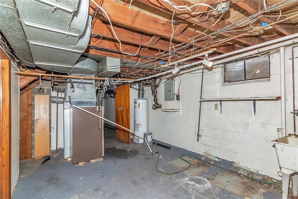 121 Heiny Road Indianapolis, IN 46217 - Photo 26 of 31 Gallery Image 26