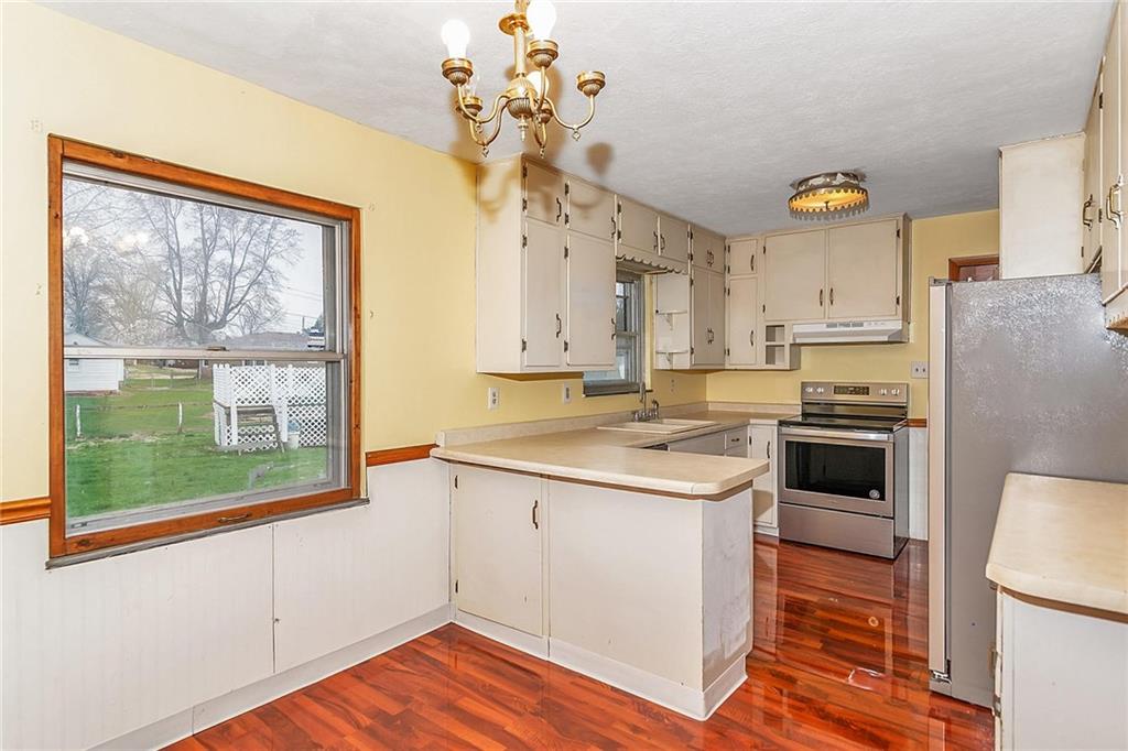 121 Heiny Road Indianapolis, IN 46217 - Photo 5 of 31 Gallery Image 5