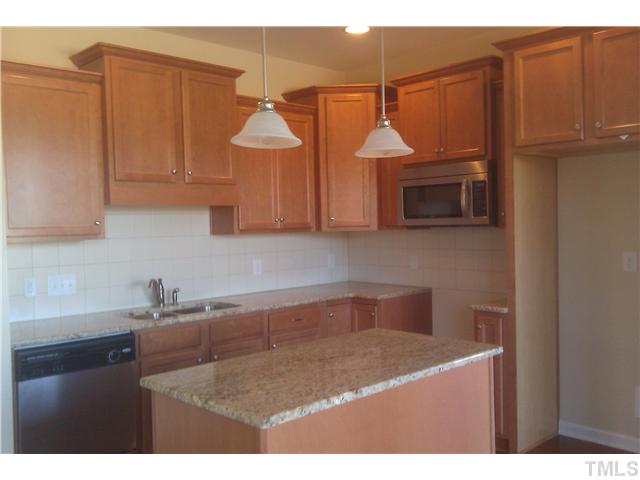 2437 Memory Ridge Drive Raleigh, NC 27606 - Photo 7 of 8