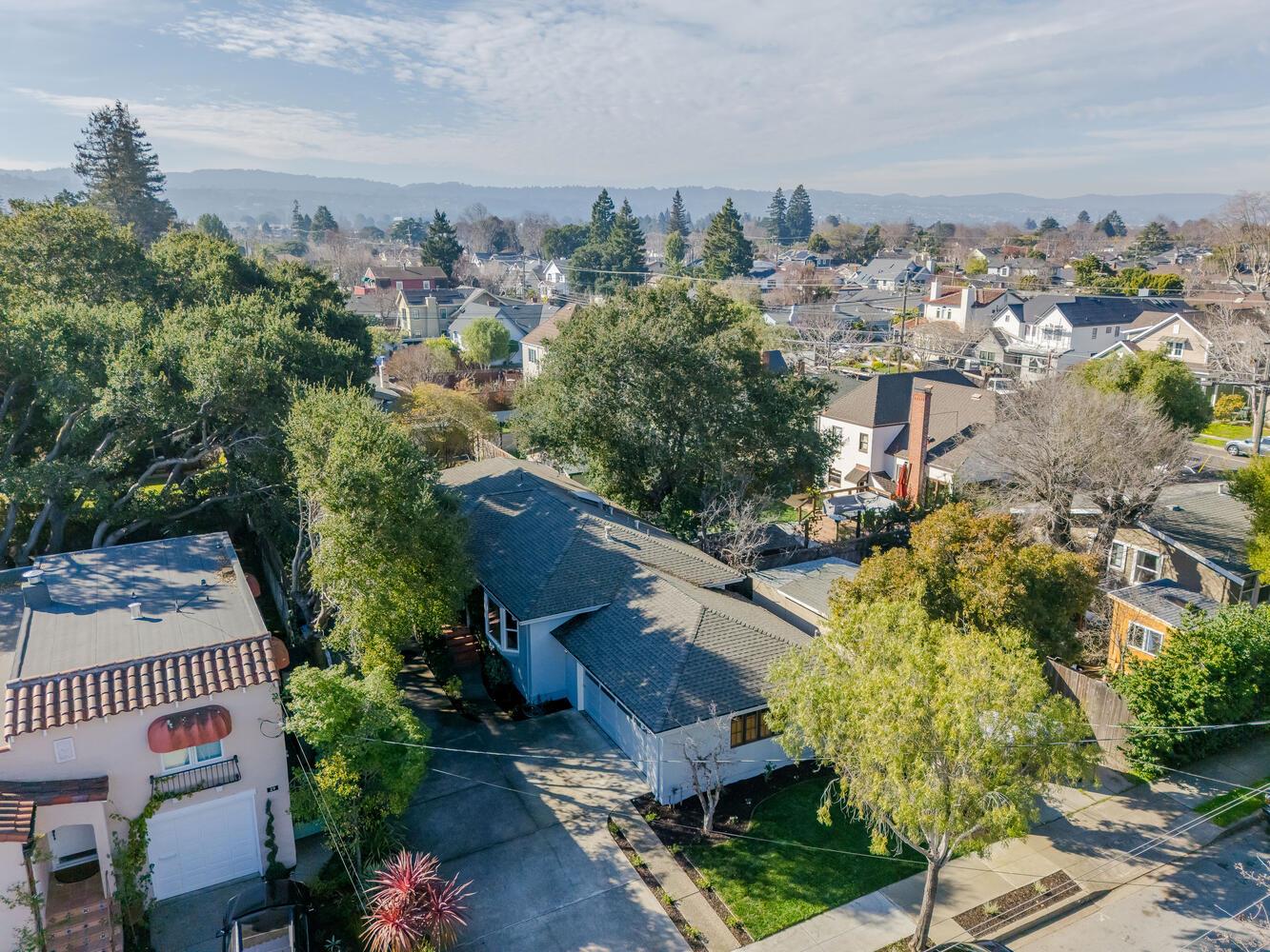 39 Victoria Road Burlingame, CA 94010 - Photo 36 of 39