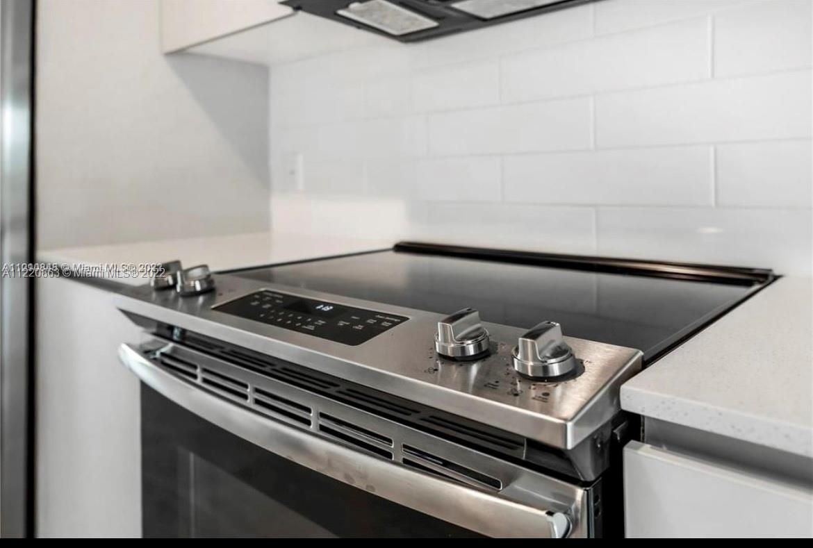 Ojus Miami, FL 33180 - Photo 7 of 10 a close view of stove top oven