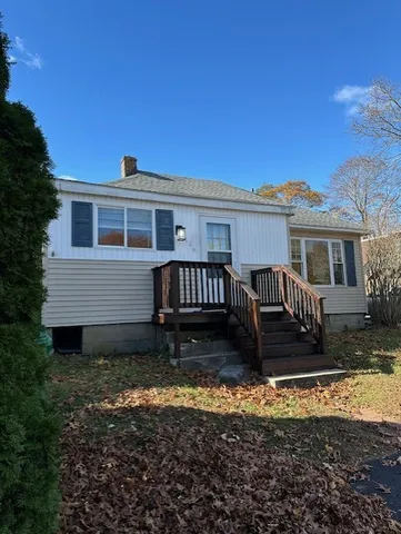 $2,500 | 11 Ocean Avenue, Warwick, RI 02889