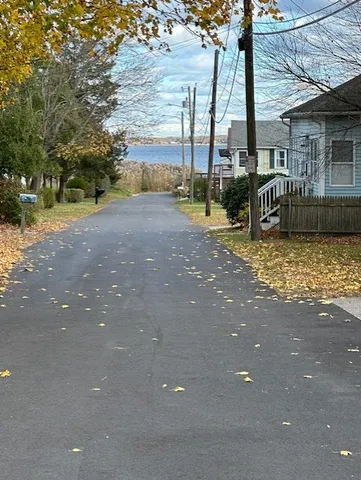 $2,500 | 11 Ocean Avenue, Warwick, RI 02889