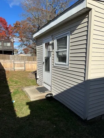 $2,500 | 11 Ocean Avenue, Warwick, RI 02889