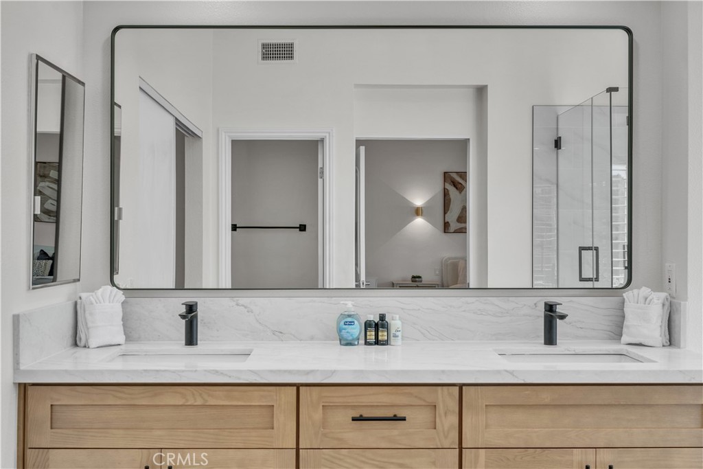21 Lakefront Irvine, CA 92604 - Photo 20 of 39