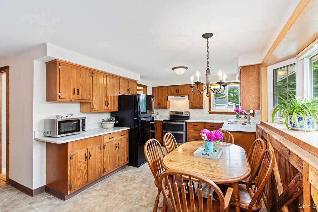 2770 Amber Road Marcellus, NY 13110 - Photo 9 of 39