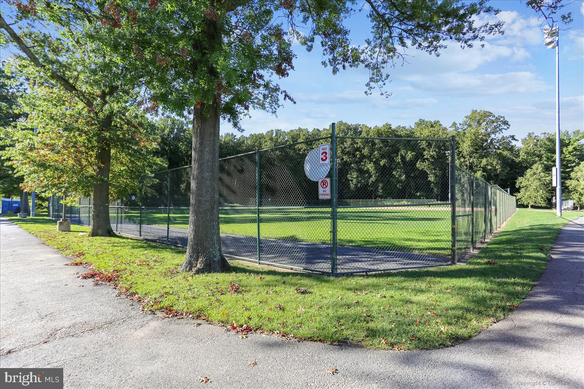 1806 Arcola Avenue Silver Spring, MD 20902 - Photo 30 of 32