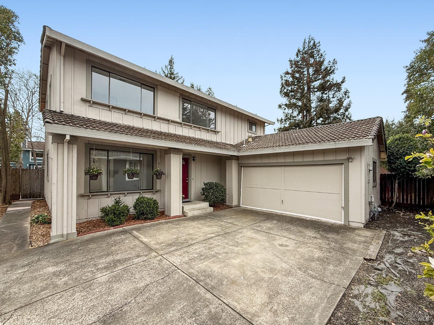 52 Astoria Circle Petaluma, CA 94954 - Photo 1 of 1