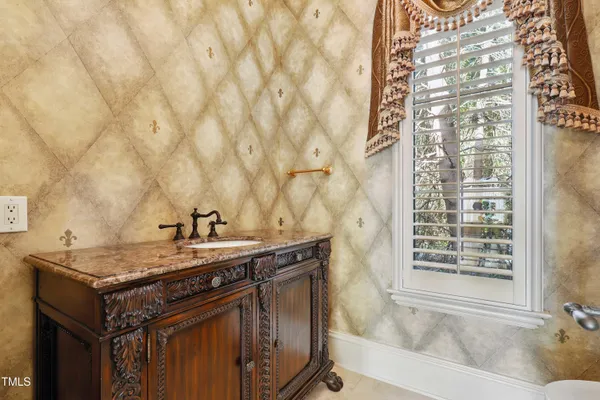 $3,250,000 | 3417 Birk Bluff Court, Cary, NC 27518