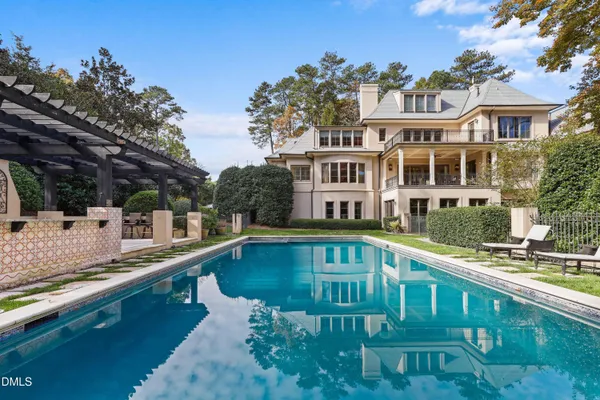 $3,250,000 | 3417 Birk Bluff Court, Cary, NC 27518