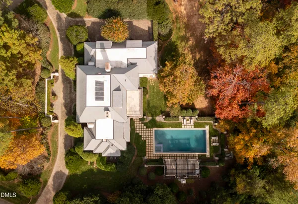 $3,250,000 | 3417 Birk Bluff Court, Cary, NC 27518