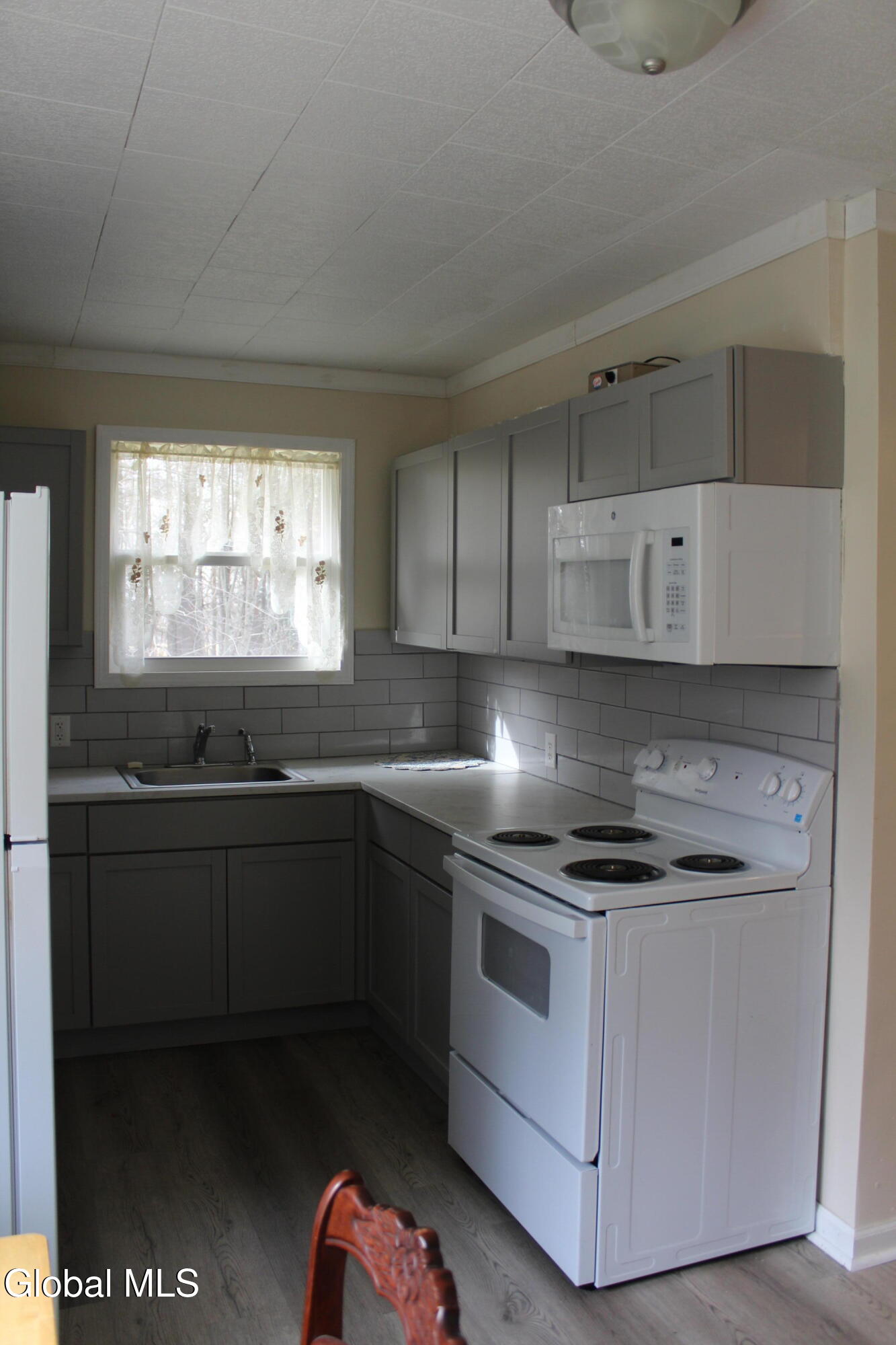 1024 Thompson Road Salisbury, NY 13329 - Photo 9 of 43 kitchen