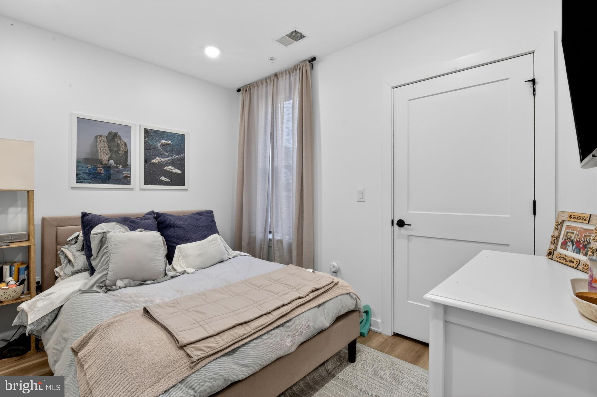 1415 Locust Street, Unit 502 Philadelphia, PA 19102 - Photo 6 of 18