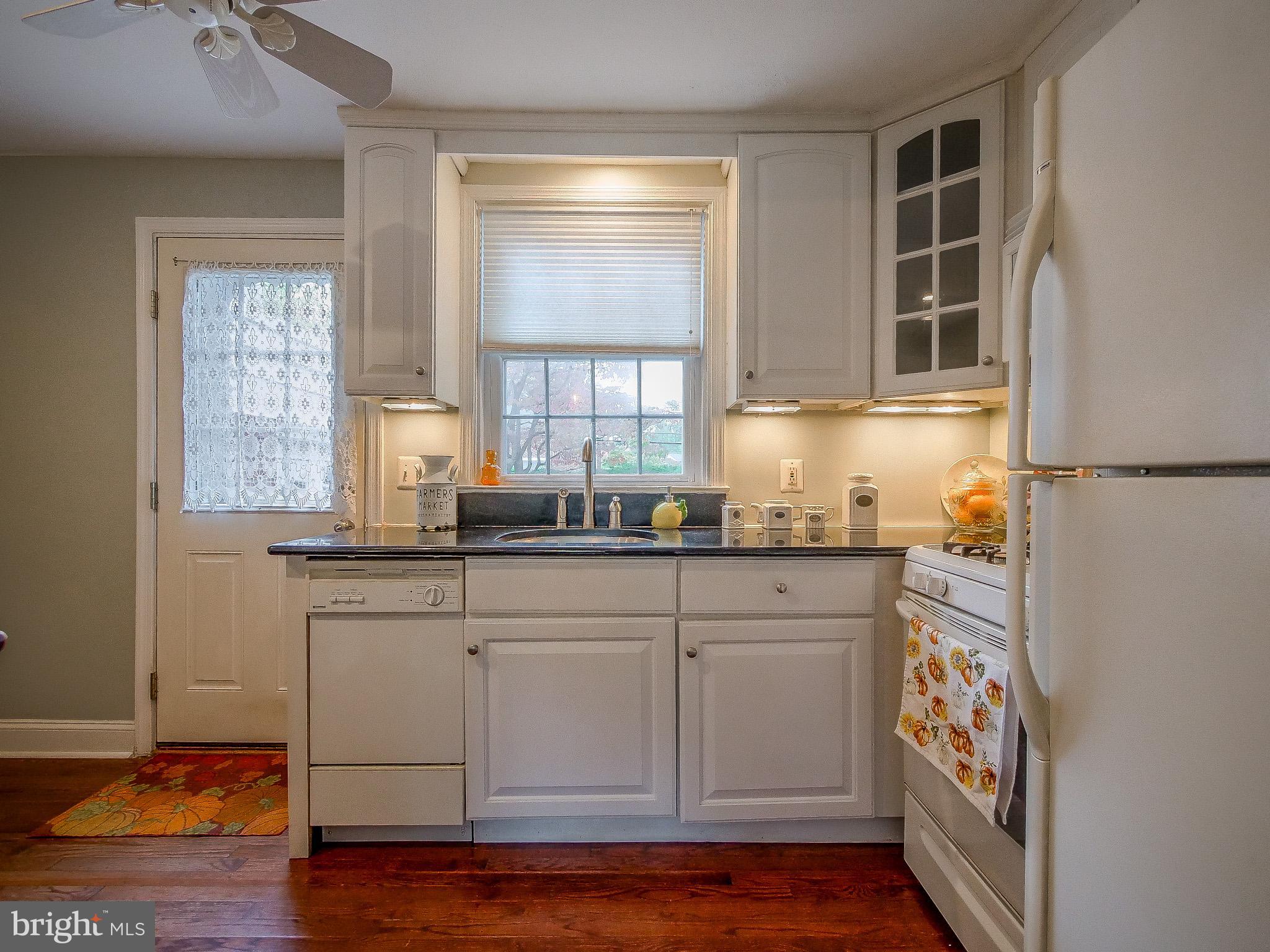 413 East Manoa Road Havertown, PA 19083 - Photo 9 of 22 Kitchen