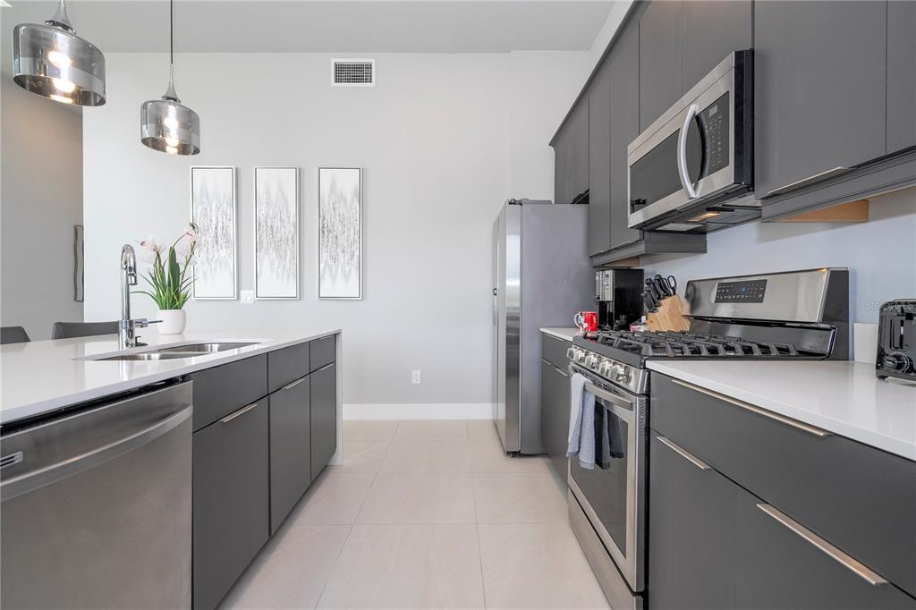 7740 Sandy Ridge Drive, Unit 218 Reunion, FL 34747 - Photo 15 of 81