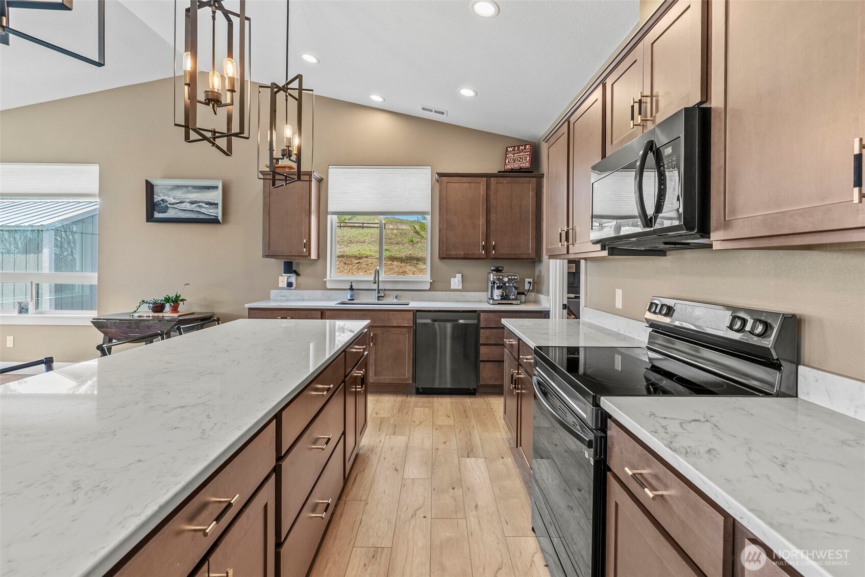 311 Olequa Heights Road Castle Rock, WA 98611 - Photo 8 of 40