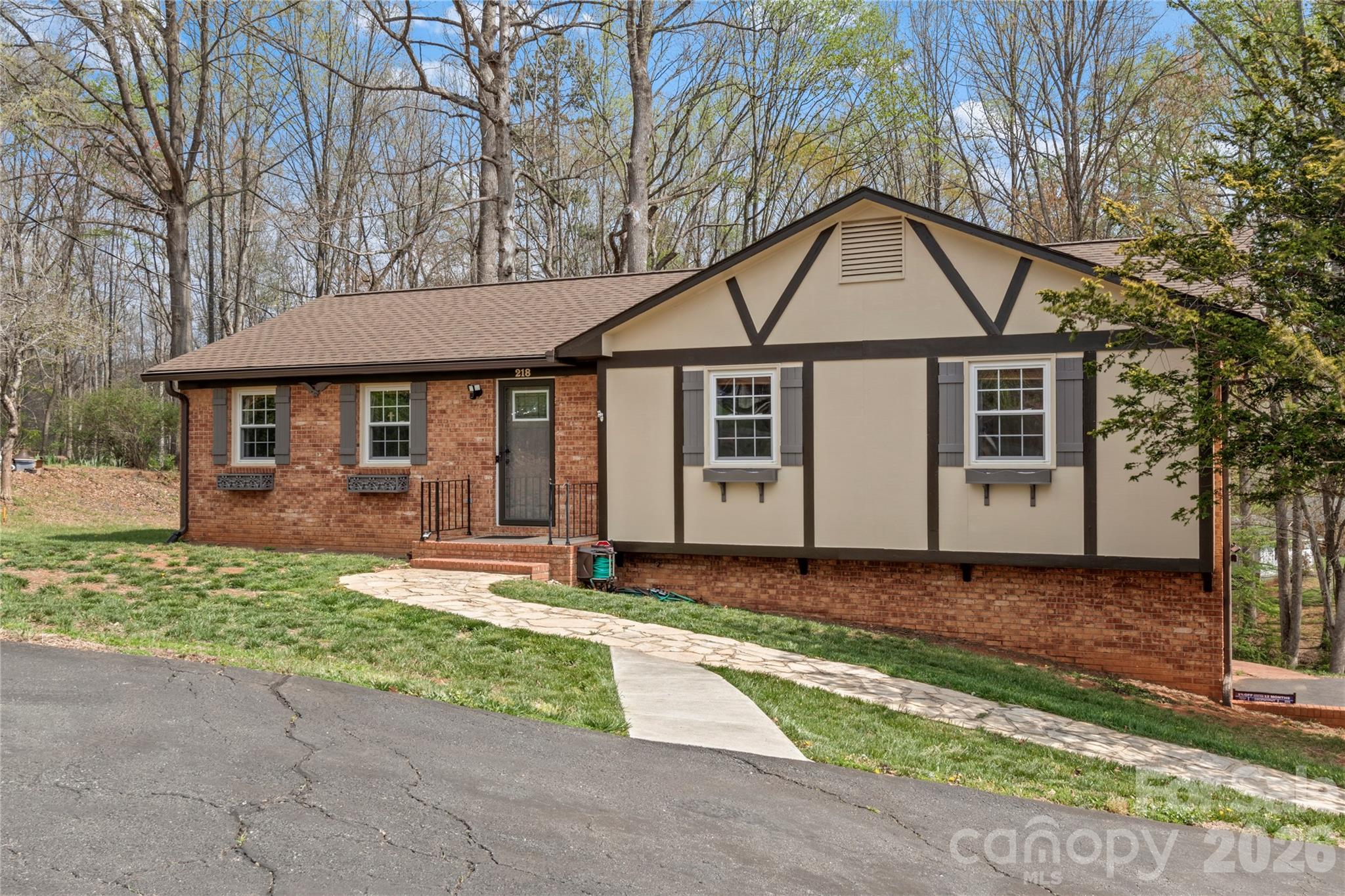 218 Misty Court King, NC 27021 - Photo 3 of 34