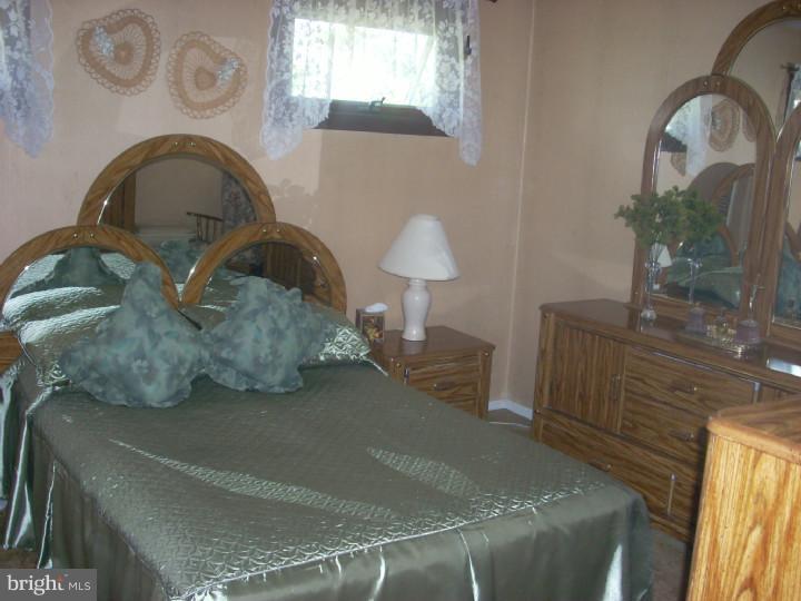 31 Beaumont Road Hamilton, NJ 08620 - Photo 6 of 11
