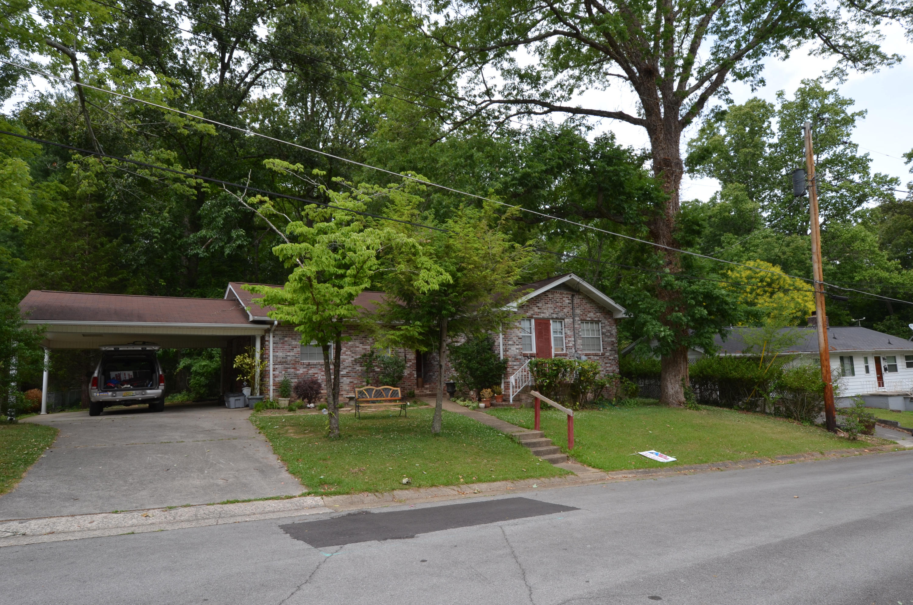 107 Marion Road Oak Ridge, TN 37830 - Photo 3 of 15 DSC_0593