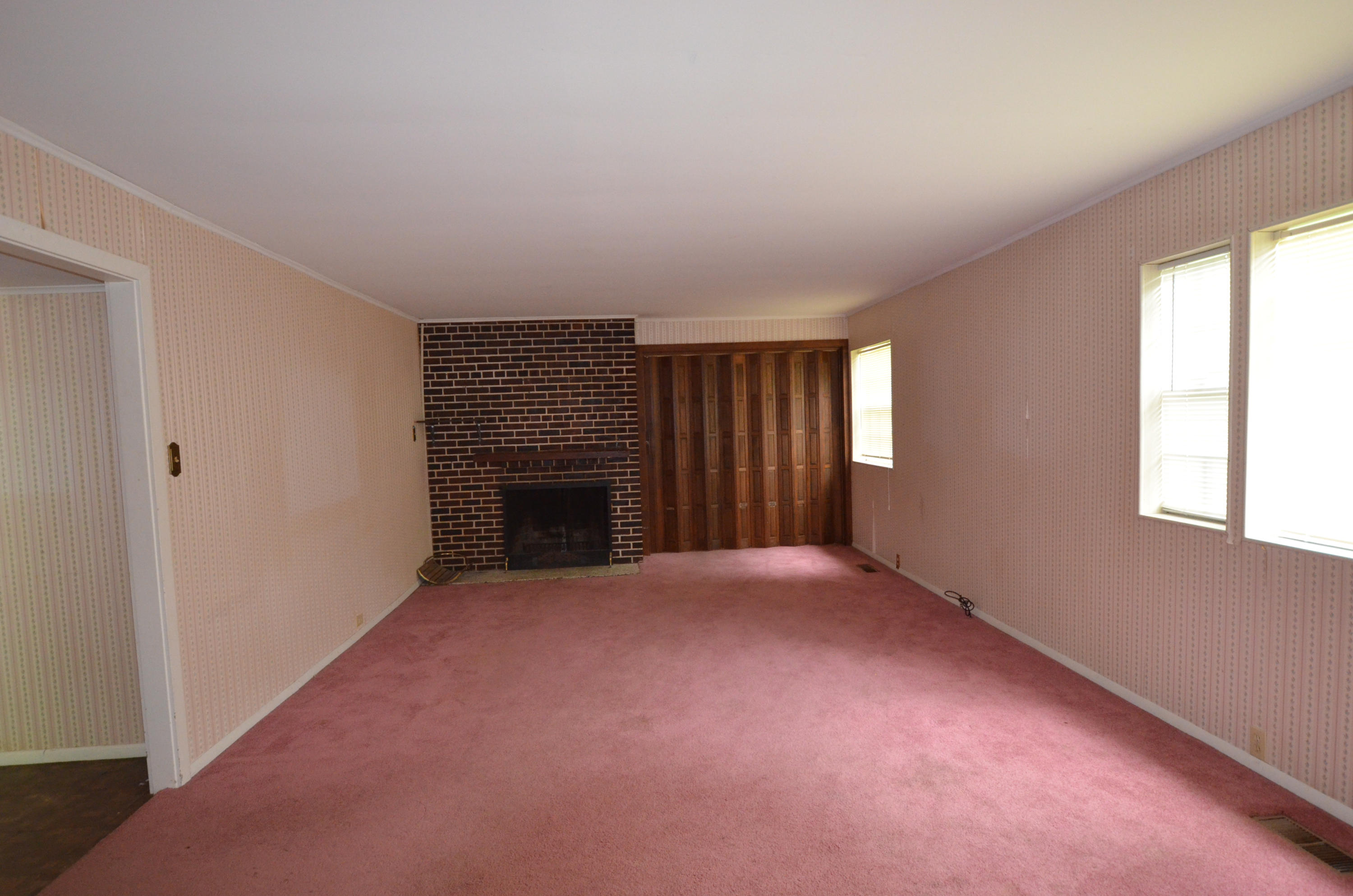 107 Marion Road Oak Ridge, TN 37830 - Photo 8 of 15 DSC_0600