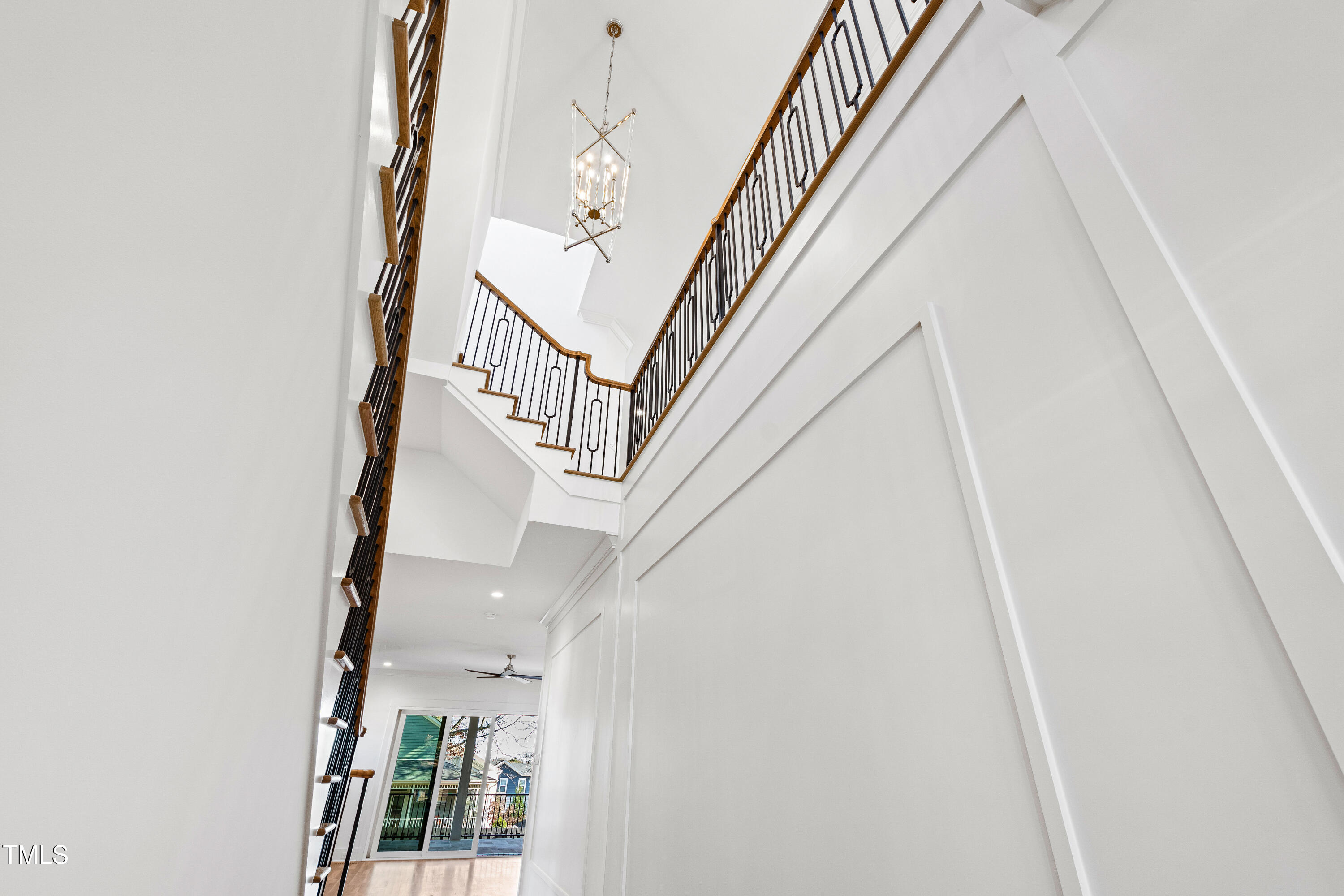 1610 Carson Street Raleigh, NC 27608 - Photo 34 of 64 a view of entryway